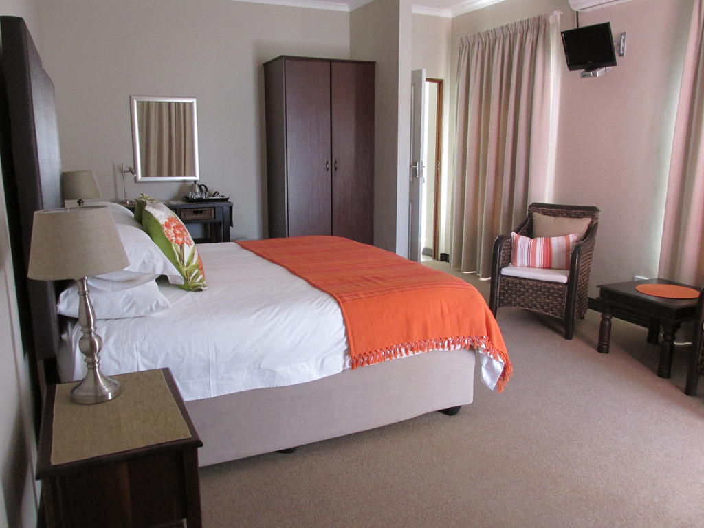 Karoo Sun Boutique Guest House Оудсгорн Номер фото