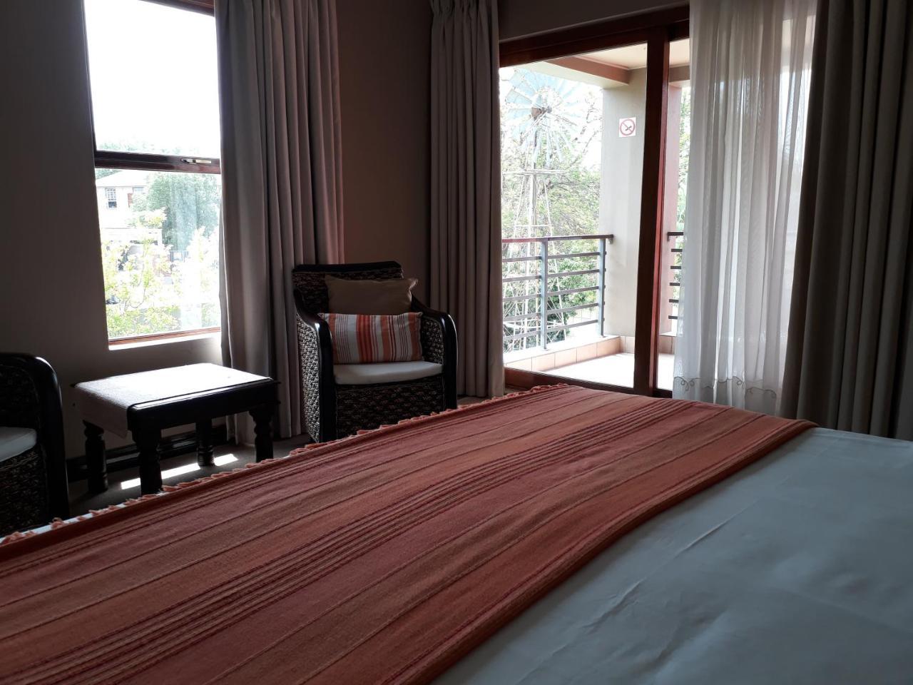 Karoo Sun Boutique Guest House Оудсгорн Екстер'єр фото